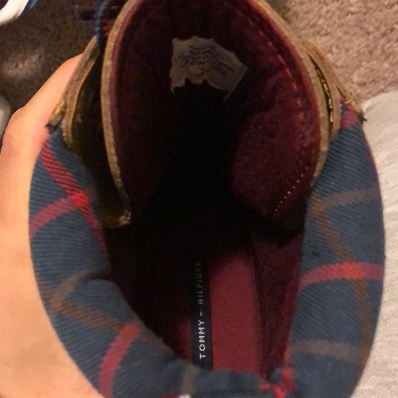 Tommy Hilfiger Women’s Duck Boots - Picture 4 of 5